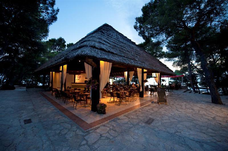 Pine Beach Pakoštane 2
