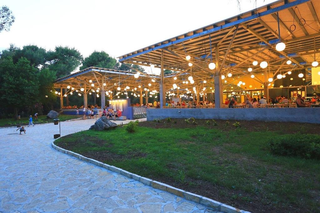 Pine Beach Pakoštane 48