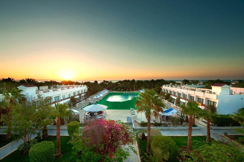 The Grand Hotel 4* 2