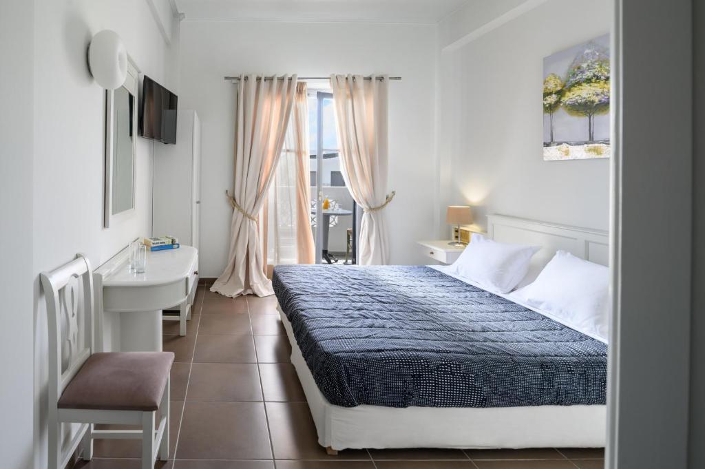 SANTORINI - Kamari | Afroditi Venus Beach 4* 2