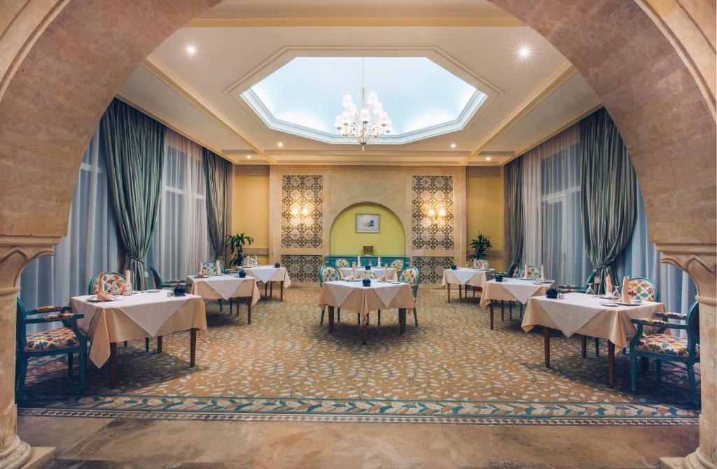 Tunis - Hotel Iberostar Waves Averroes 5* 3