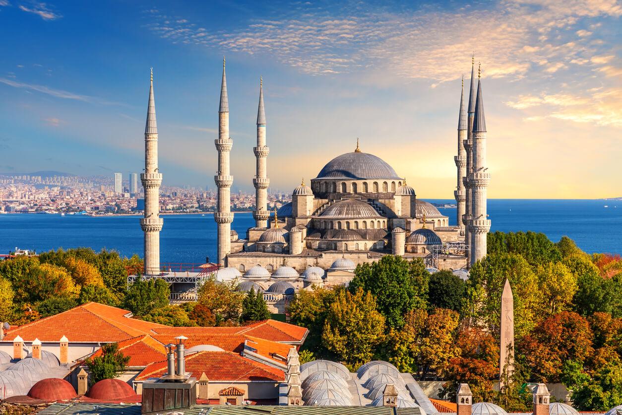 Krstarenje iz Istanbula do najljepših grčkih otoka i Atene brodom Costa Fortuna 5