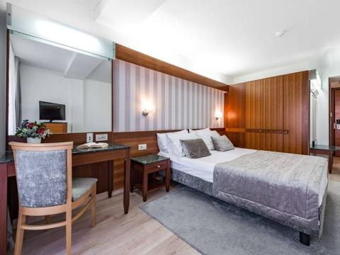 Hotel Uvala **** 5