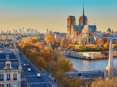 Pariz 4 dana avionom 6